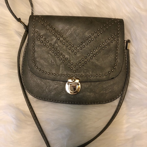 NWOT Small chevron studded crossbody - Picture 4 of 11